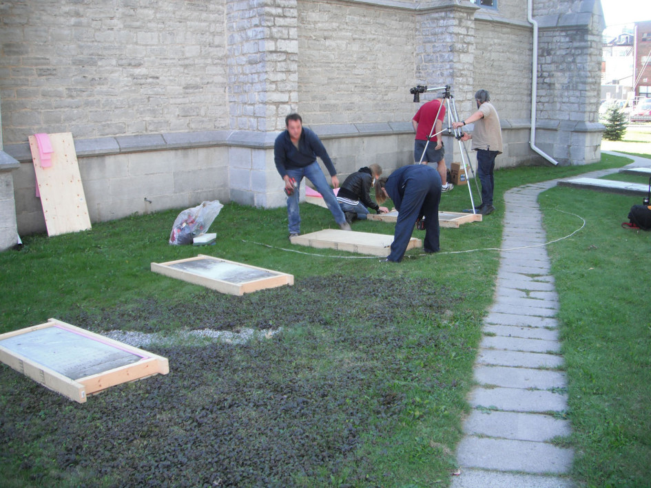 Setting up equipment for the Reflective Transformation Imaging (RTI) process